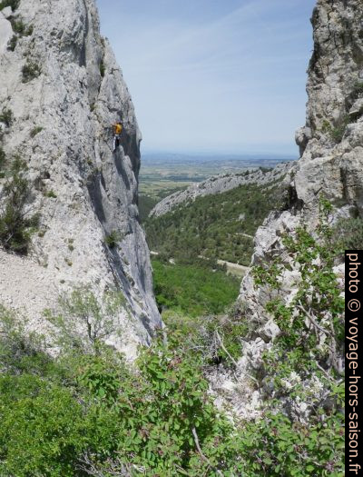 Grimpeurs dans les Dentelles Sarrasines. Photo © André M. Winter