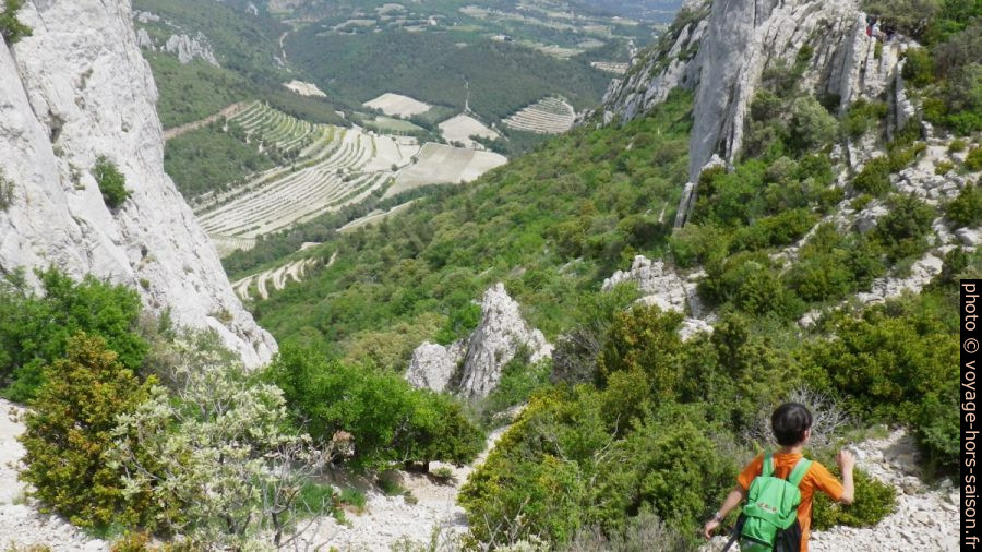 Dans le col du Rocher du Turc dans les Dentelles Sarrasines. Photo © André M. Winter