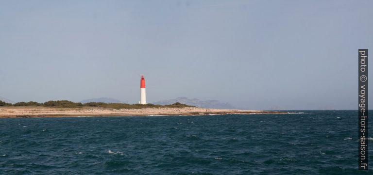 Nouveau Phare de Cap Couronne. Photo © André M. Winter