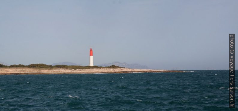 Nouveau Phare de Cap Couronne. Photo © André M. Winter