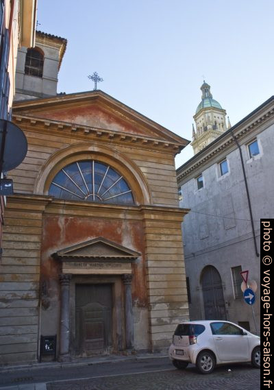 Chapelle Sanctio Martino Episcopo et le clocher de la Chiesa San Pietro. Photo © Alex Medwedeff