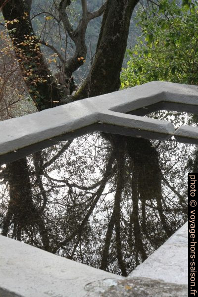 Lavoir au nord de Peillon. Photo © Alex Medwedeff