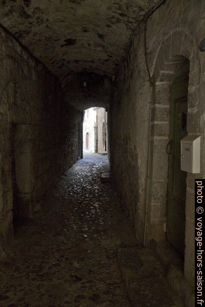 Rue des Voûtes. Photo © André M. Winter