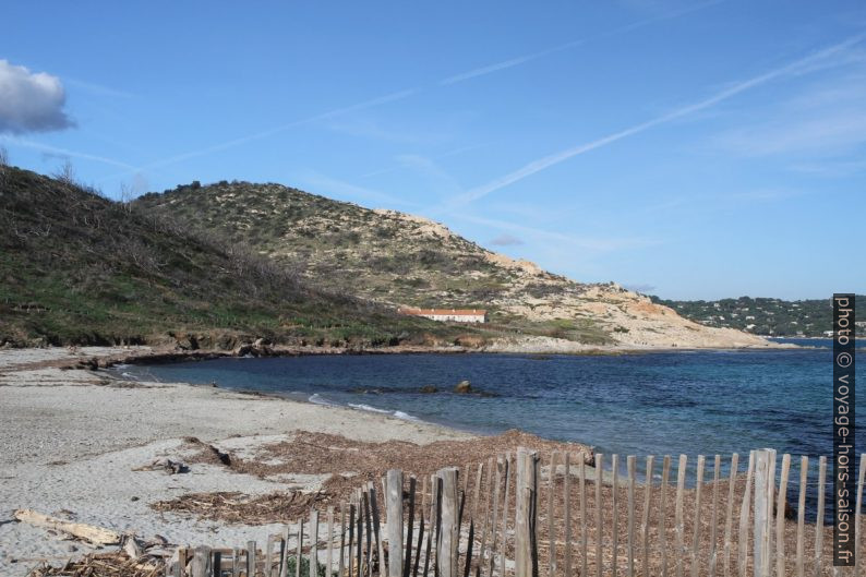 Plage de Taillat et la Pointe de la Douane. Photo © Alex Medwedeff