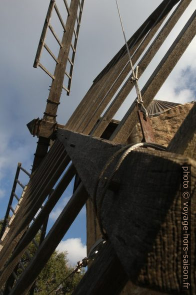 Les ailes du Moulin de Paillas. Photo © Alex Medwedeff