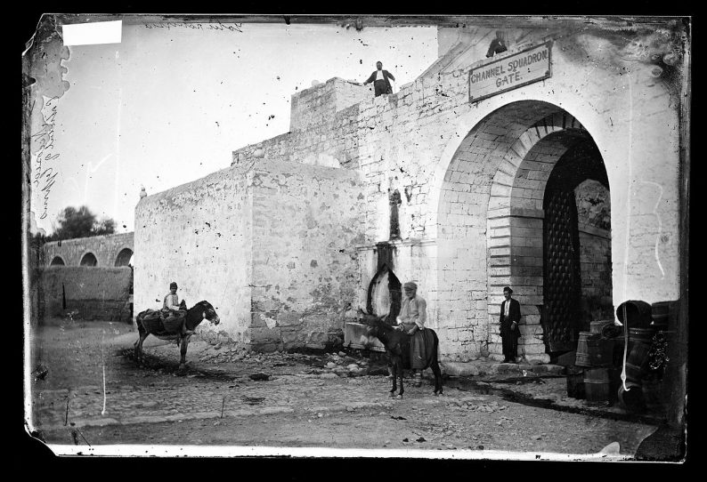 Porte de Famagusta de la ville de Nicosia en 1878. Photo: John Thomson