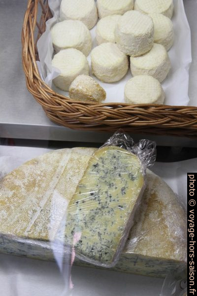Fromages du Jura. Photo © Alex Medwedeff