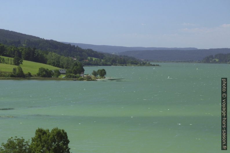 Plage publique au sud de Chaon. Photo © André M. Winter