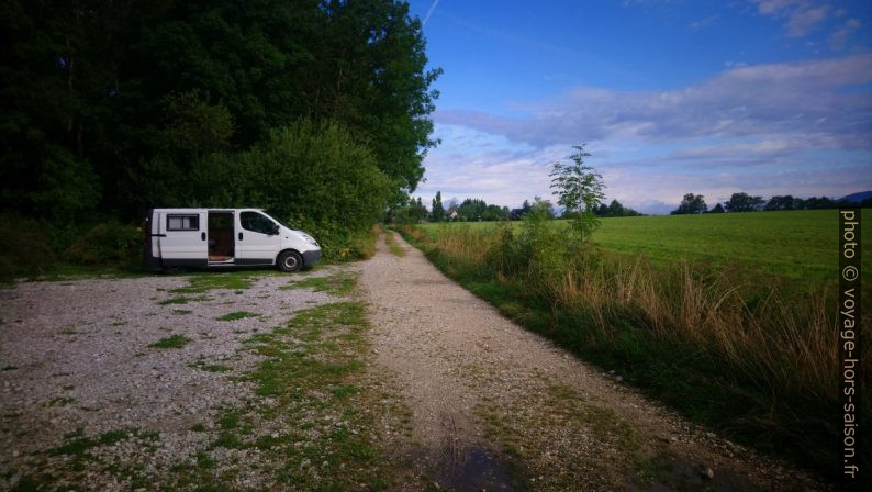 Notre Trafic à la Route des Effrasses à Choisy. Photo © André M. Winter