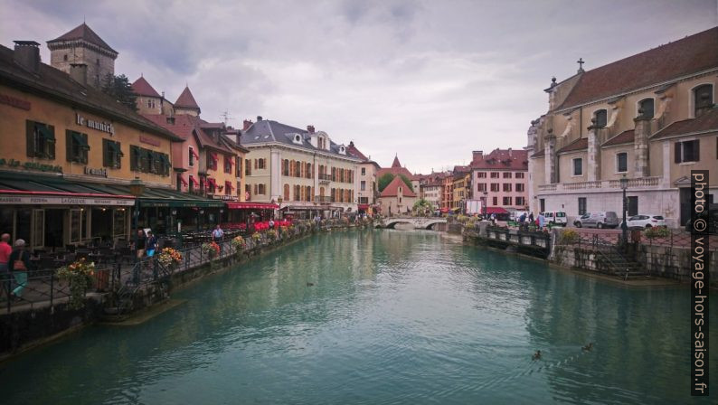 Le Thiou et le Pont Perrière à Annecy. Photo © André M. Winter