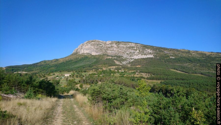 La Montagne de Robion. Photo © André M. Winter