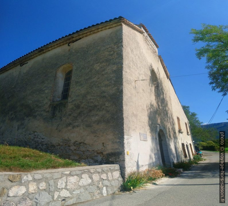 L'Église Notre-Dame de Robion. Photo © André M. Winter