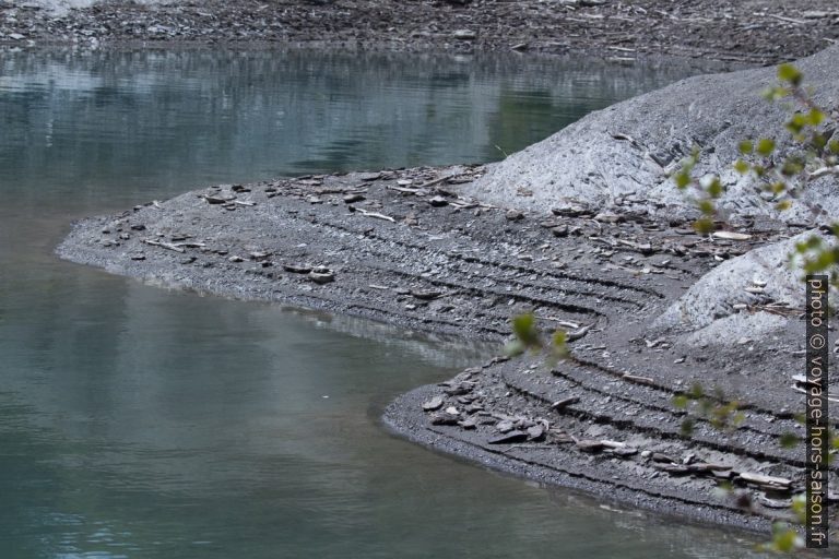Berges du Lac de Castillon. Photo © André M. Winter