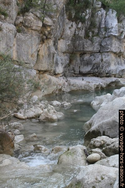 Partie resserrée des Gorges du Jabron. Photo © Alex Medwedeff