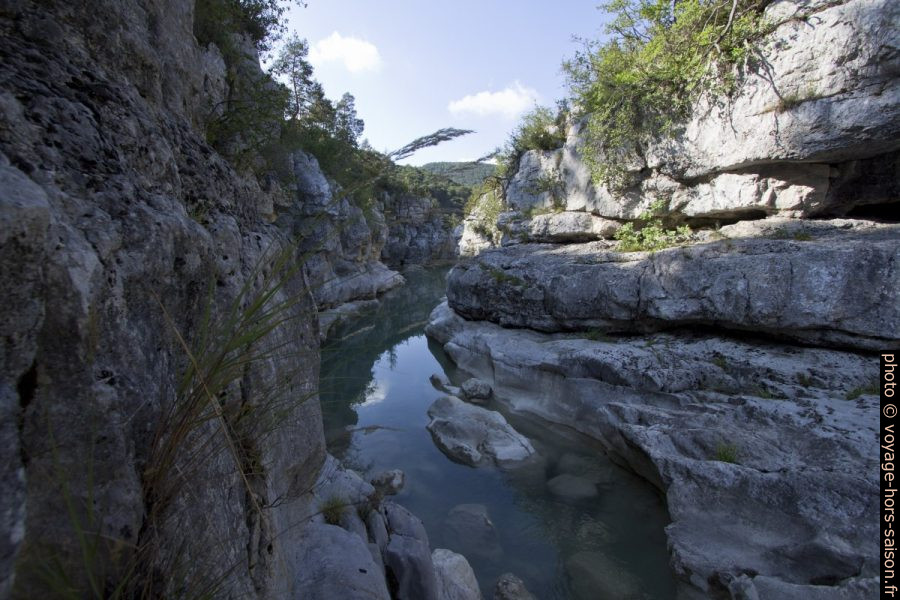 Vue vers la sortie des Gorges du Jabron. Photo © André M. Winter