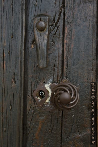 Poignée de porte de la Chapelle St. André. Photo © Alex Medwedeff