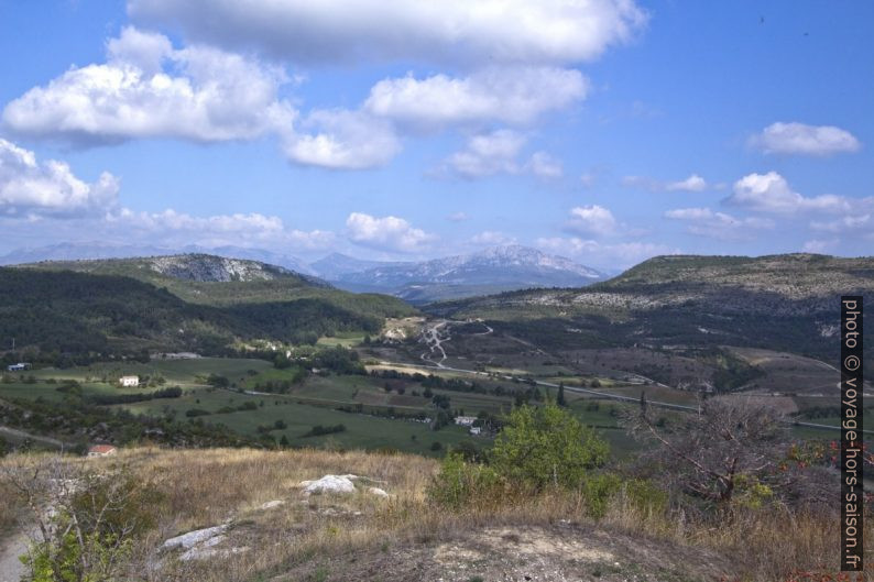 Vue vers le nord et le Verdon. Photo © André M. Winter