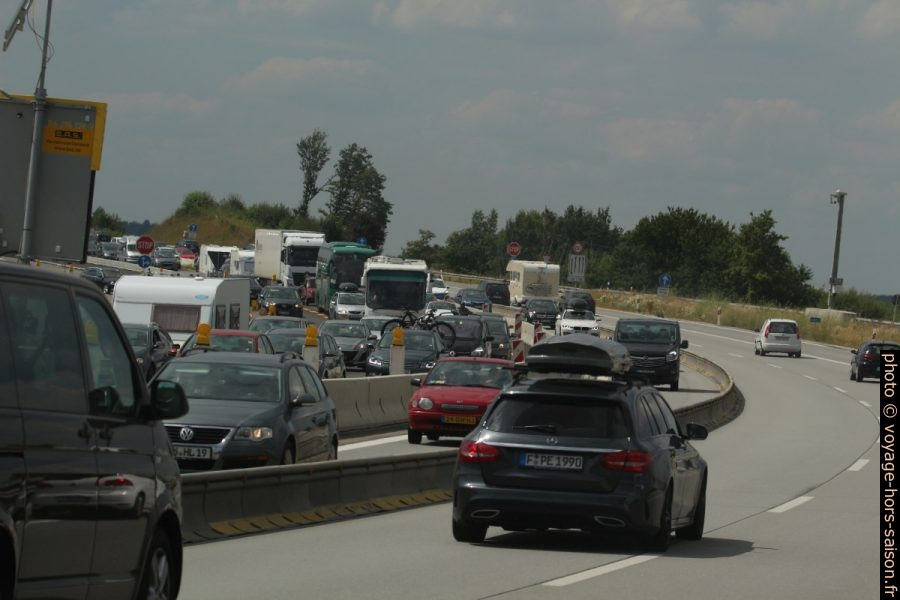 Travaux sur l'autoroute. Photo © André M. Winter