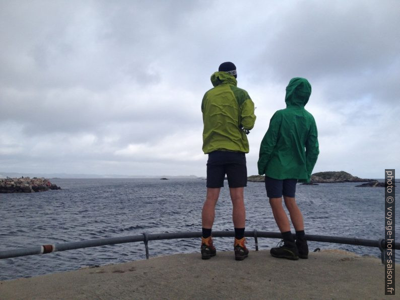 André et Alex pêchent à Lillehavn. Photo © Alex Medwedeff