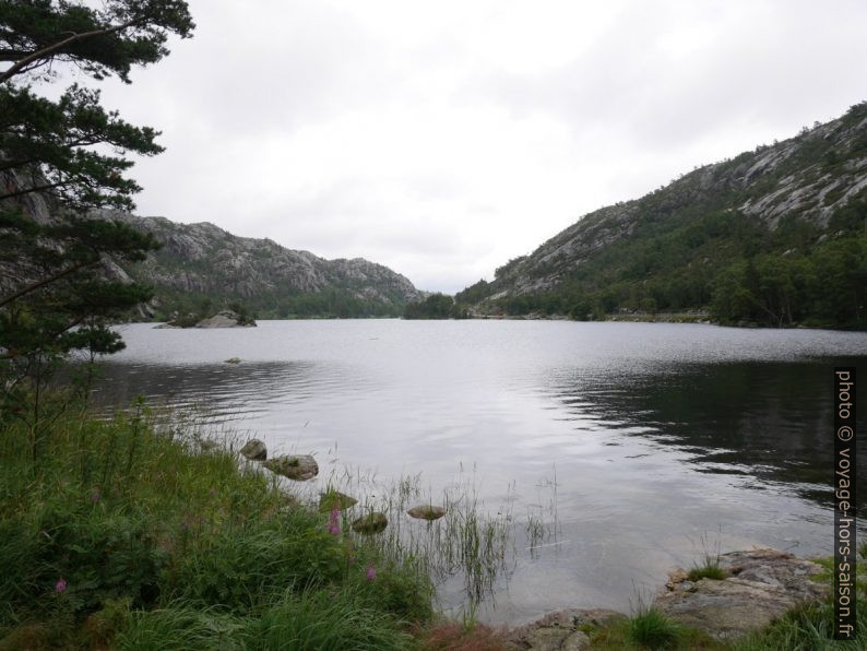 Vue sur la partie est du lac Langevatnet. Photo © Nicolas Medwedeff