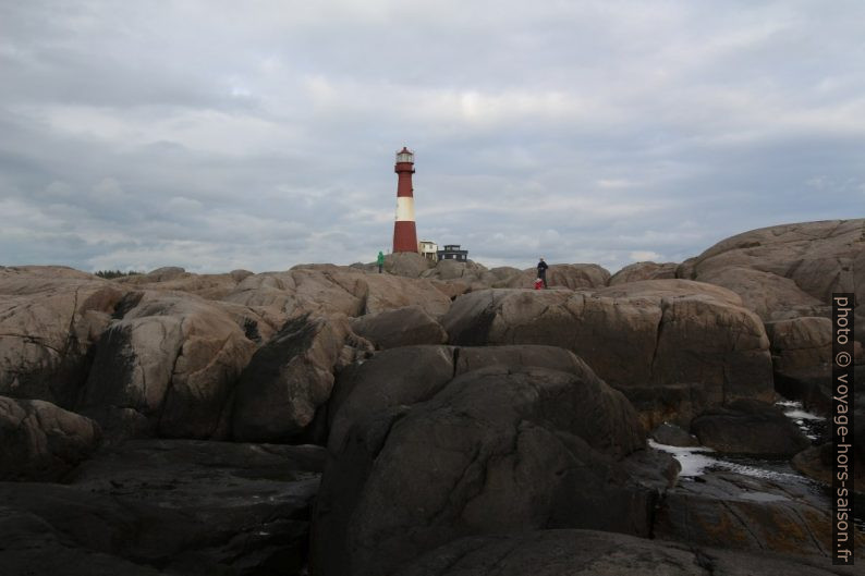 Le phare Eigerøy Fyr vu de la côte ouest. Photo © André M. Winter