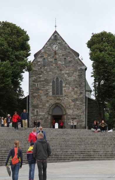 La Cathédrale médiévale de Stavanger. Photo © Alex Medwedeff