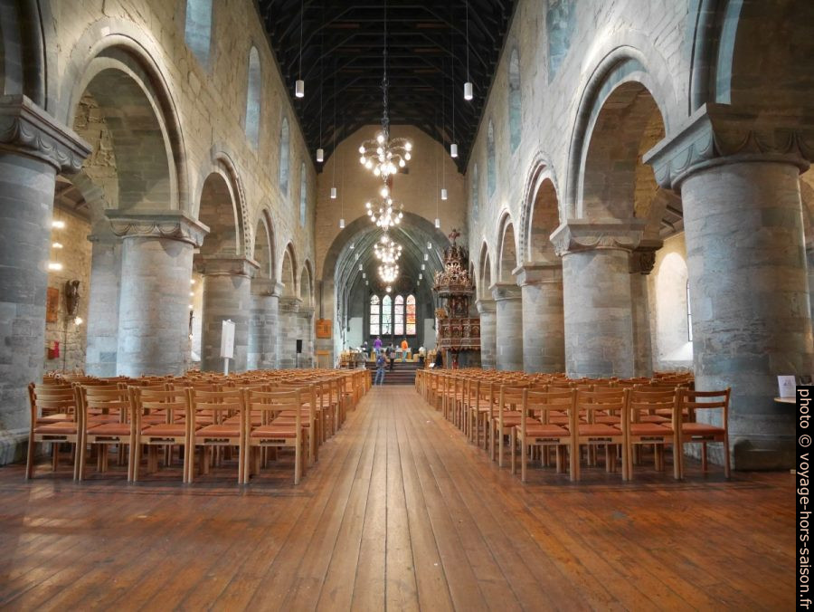 Nef de la Stavanger Domkirke. Photo © Nicolas Medwedeff