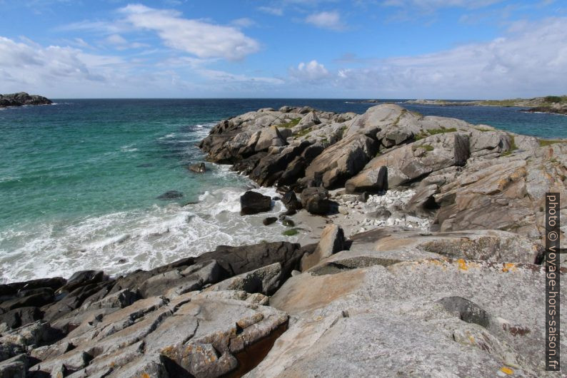 Cap rocheux de Laksodden. Photo © André M. Winter