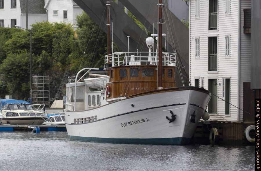 Ancien bateau de sauvetage R/S 55 Olav Østensjø jr. Photo © André M. Winter
