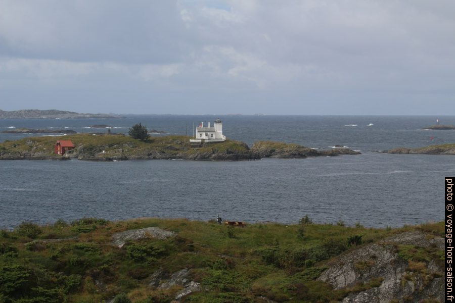 Phares sur l'île Sørhaugøy. Photo © André M. Winter