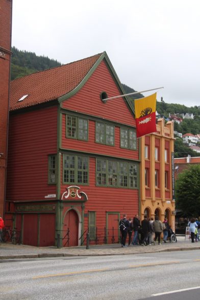 Musée hanséatique de Bergen dans le comptoir historique Finnegården. Photo © André M. Winter