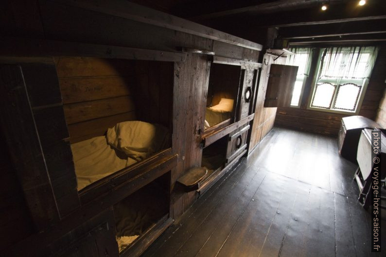 Armoires-lits d'un comptoir de la Hanse à Bergen. Photo © André M. Winter