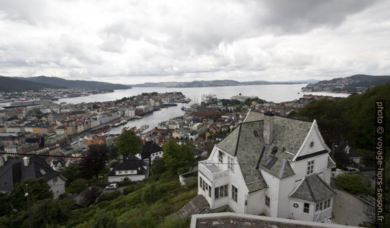 Bergen vu de sous Fløyen. Photo © André M. Winter