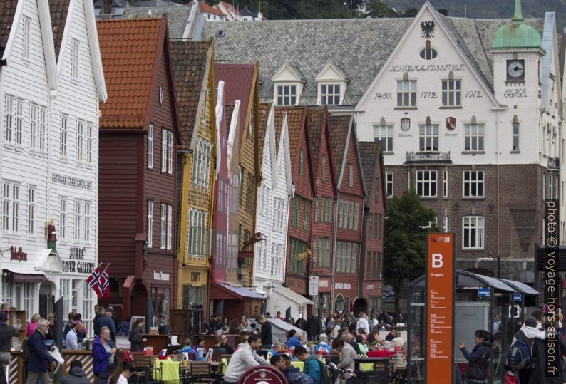 Maisons penchées de Bryggen à Bergen. Photo © André M. Winter