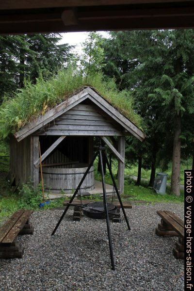 Site de camp sur la colline Bruhaugen près de Mo. Photo © Alex Medwedeff