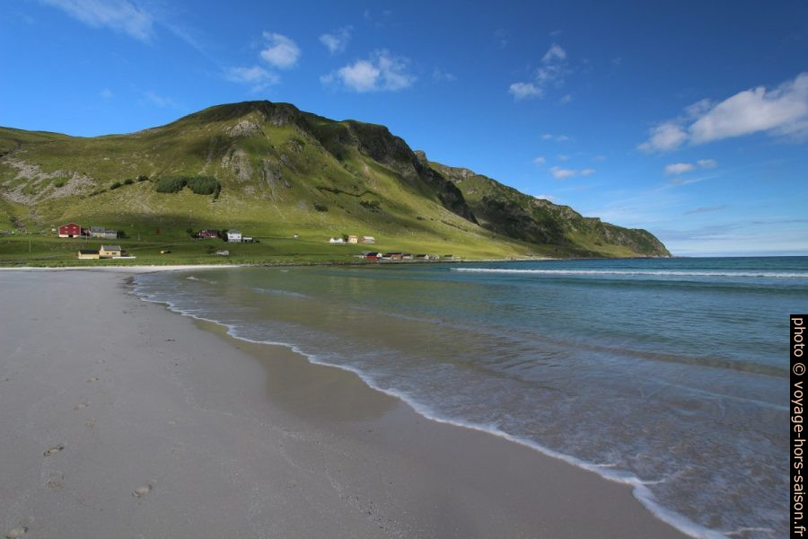 Montagne Kjerringa à l'ouest de Refvika. Photo © Alex Medwedeff