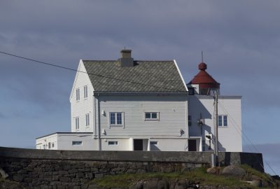 Le phare Kråkenes Fyr. Photo © André M. Winter