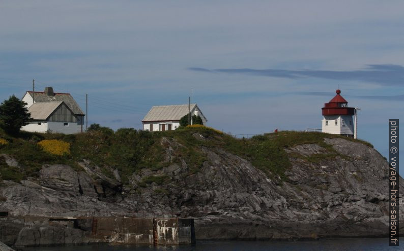 Le phare de Skongenes et les maisons de gardiens. Photo © André M. Winter