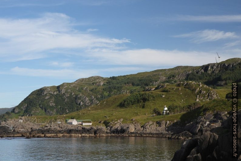 Stiksvika et les cabanes de Keila. Photo © Alex Medwedeff