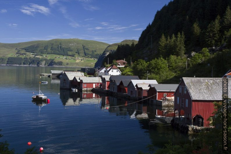 Cabanes de pêcheurs de Vika et de Seljeneset. Photo © Alex Medwedeff