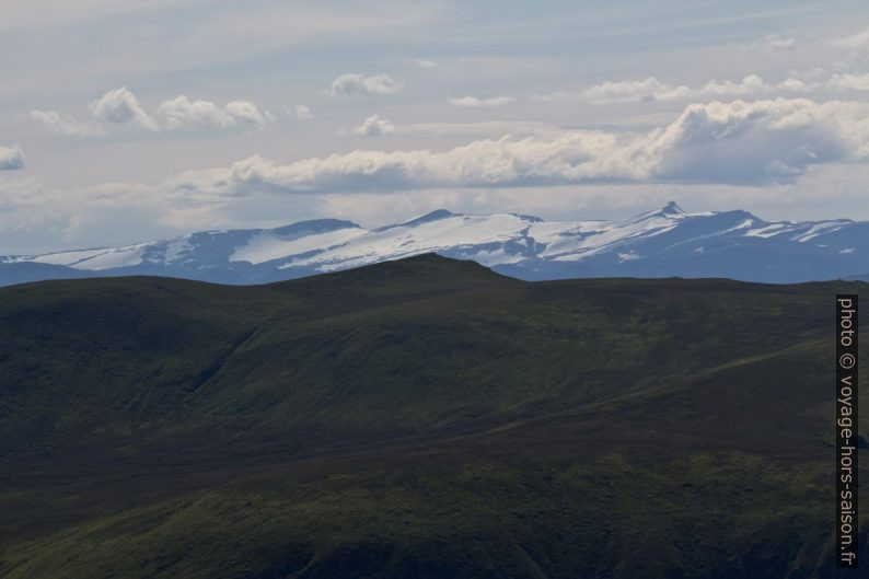 Maritinden, 1380 m, et Plogen, 1357m. Photo © André M. Winter