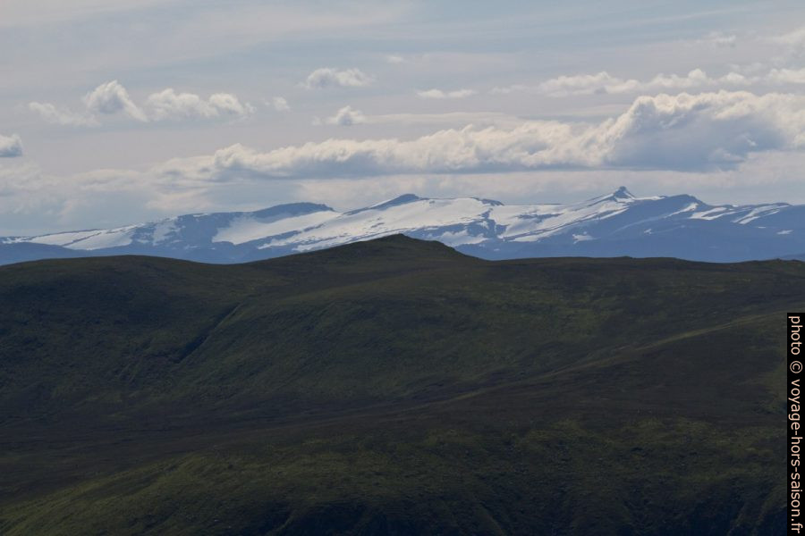 Maritinden, 1380 m, et Plogen, 1357m. Photo © André M. Winter
