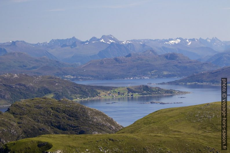 Kvamsøya et Åramsundet. Photo © André M. Winter