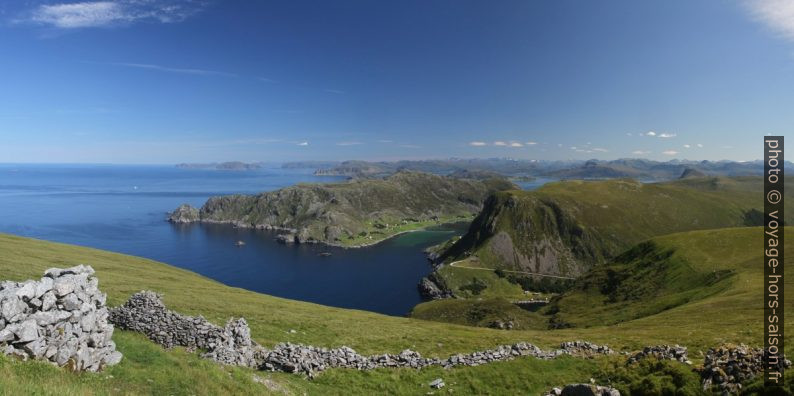 Molvika et Honningsvåg. Photo © Alex Medwedeff