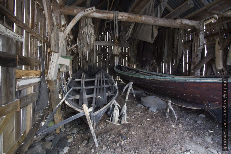 Ancien abri de bateaux de pêche. Photo © André M. Winter