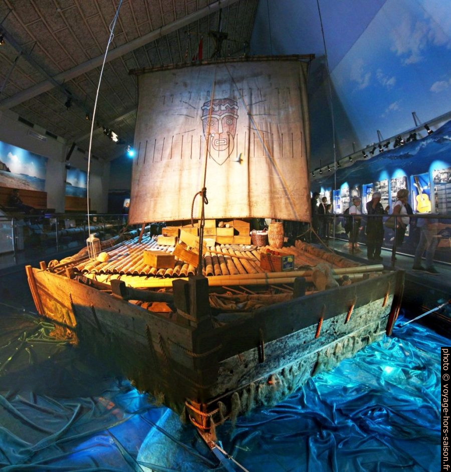 Le Kon-Tiki dans son musée. Photo © André M. Winter