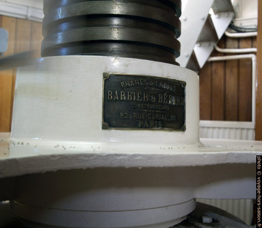 Plaque du constructeur du phare de Kullen: Barbier & Bernard. Photo © André M. Winter