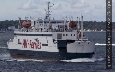 HH-Ferry Mercandia IV entre Helsingør et Helsingborg. Photo © André M. Winter