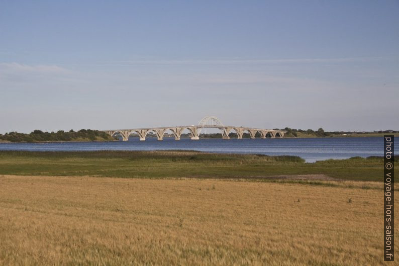 Pont Dronning Alexandrines Bro. Photo © André M. Winter