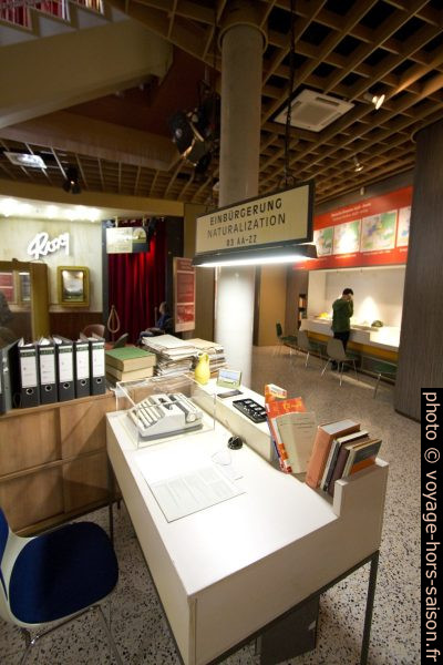 Scène de l'administration de l'immigration en Allemagne. Photo © André M. Winter